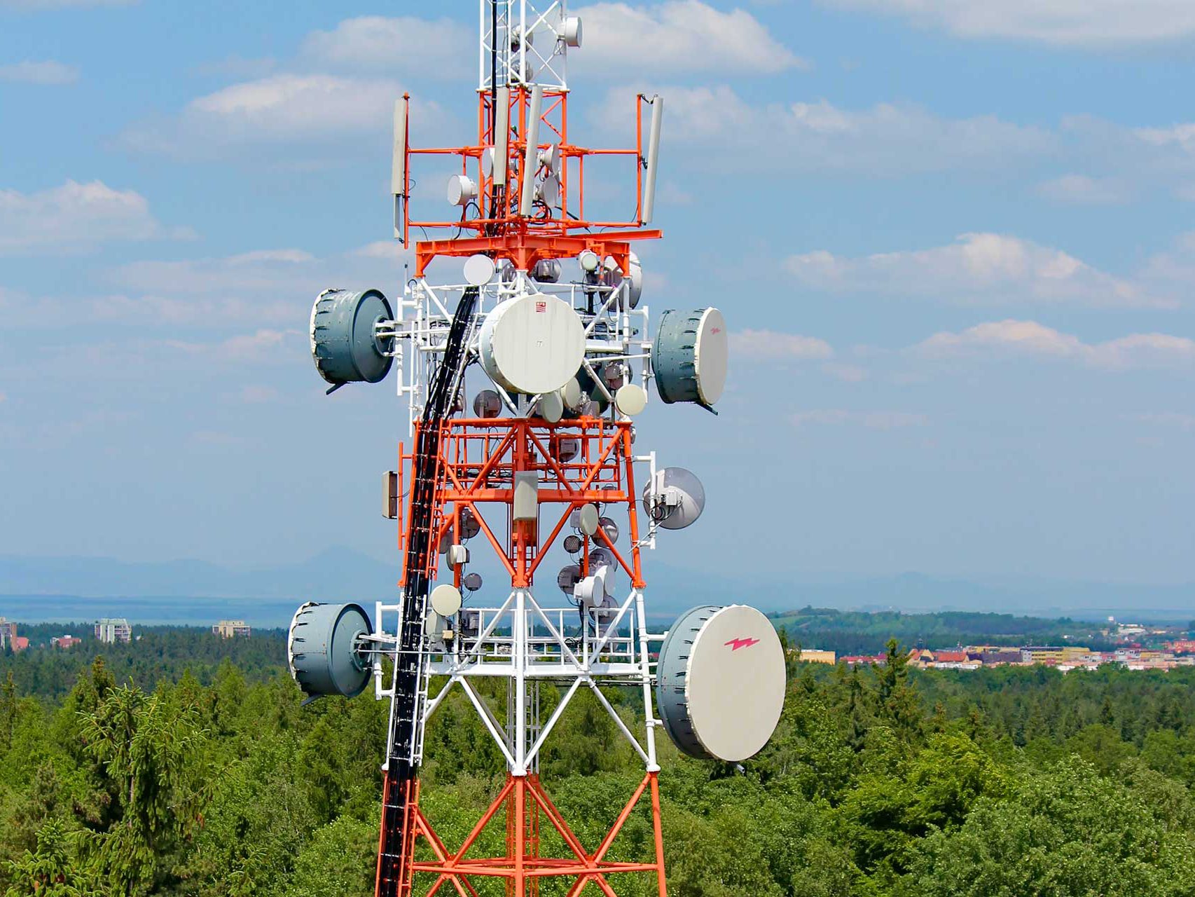 Satellite-Transmission-1