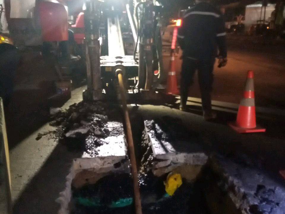 งาน HDD ถ.เทียมร่วมมิตร บ่อ HH.TRM32-HH.TRM33 (ดึงท่อ)